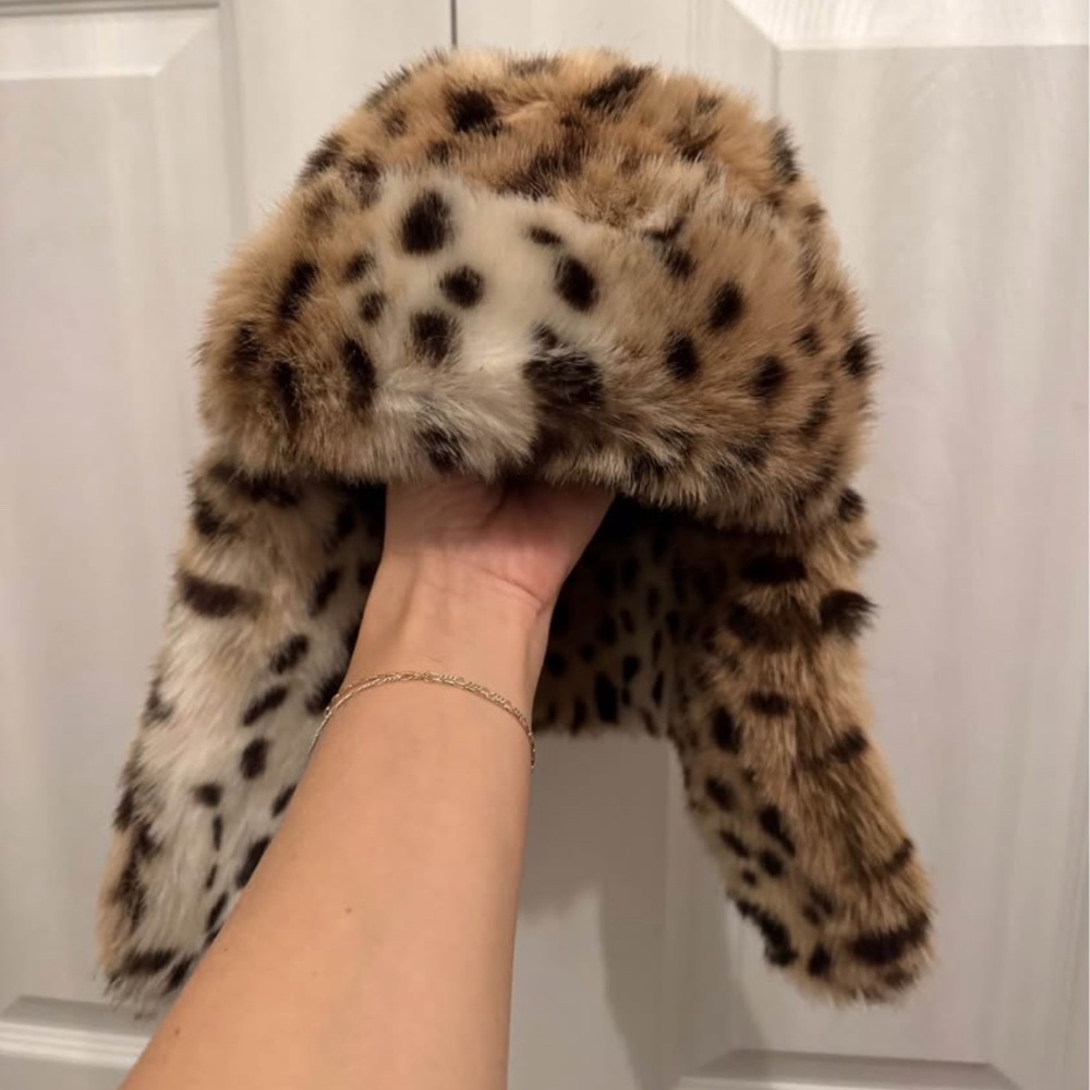 Gorgeous faux fur winter hat - TOMMY HILFIGER ❄️